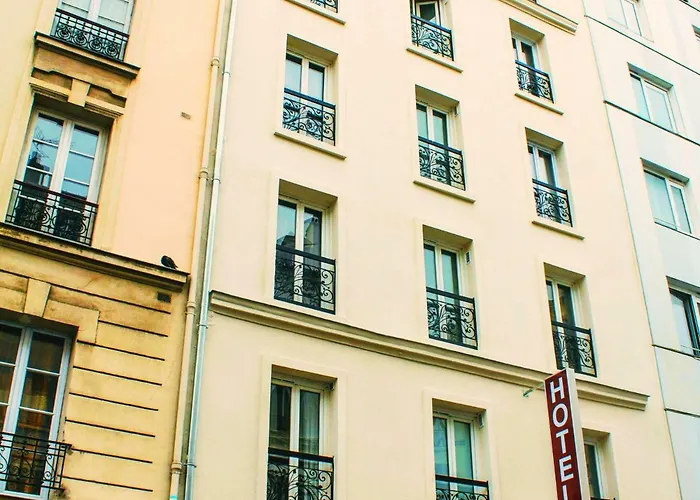 & Dreams Hotel
