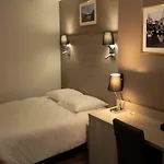 Hotel & Dreams
